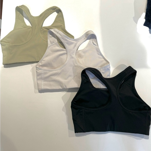 Nike Women's Swoosh Medium Support Padded Sports Bra x3 Size: M - Picture 2 of 2